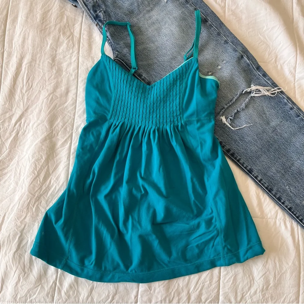 Lululemon Blue Strap Tank Top Shirt Size 6‎
